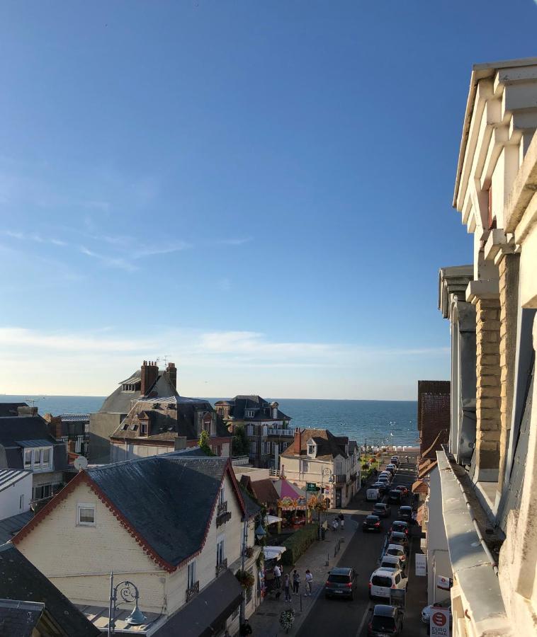 Appartement Avec Balcon - Vue Mer - 100M De La Plage - Hypercentre - 55M2 Villers-sur-Mer Exterior foto